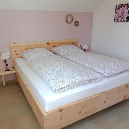 Haus Sonnentau 2 Apartment Kisslegg